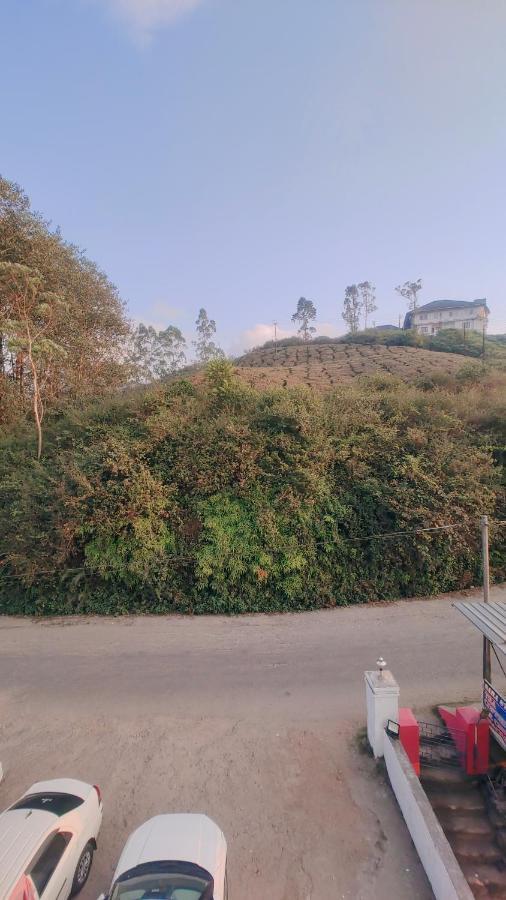 Lumino Karthika Hotel Munnar Bagian luar foto